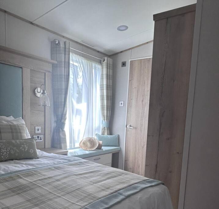 Sandy Toes, Padstow Extérieur photo